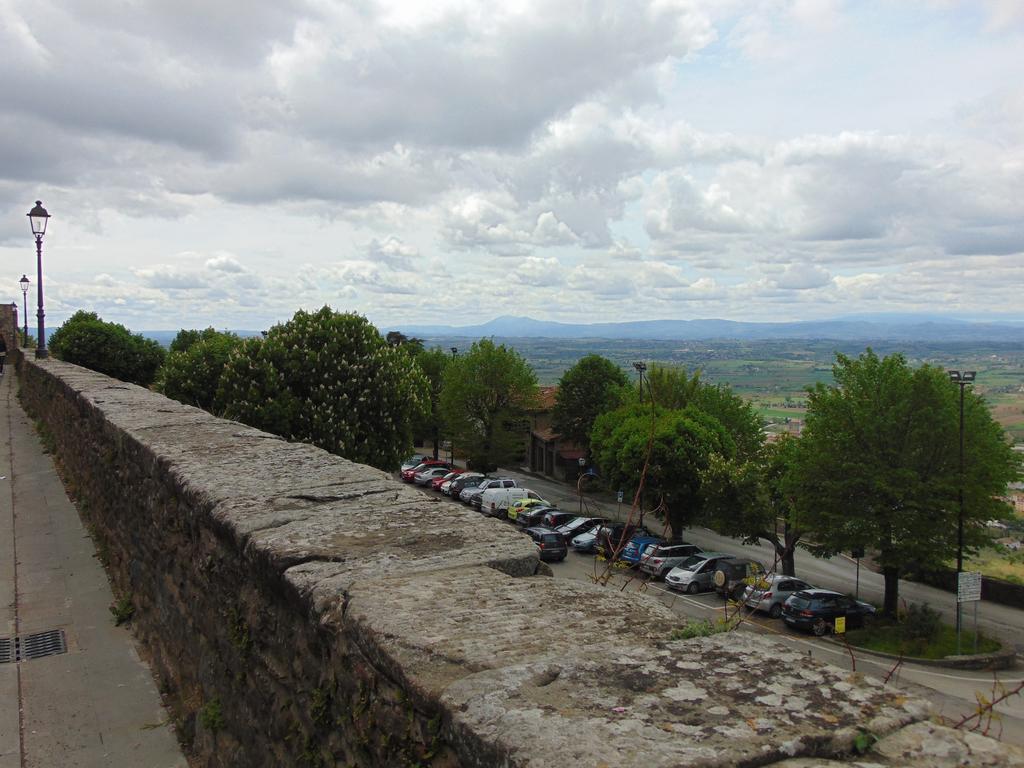 Domus Ghibellinae- Fonte Di San Benedetto Apartment Cortona Cameră foto