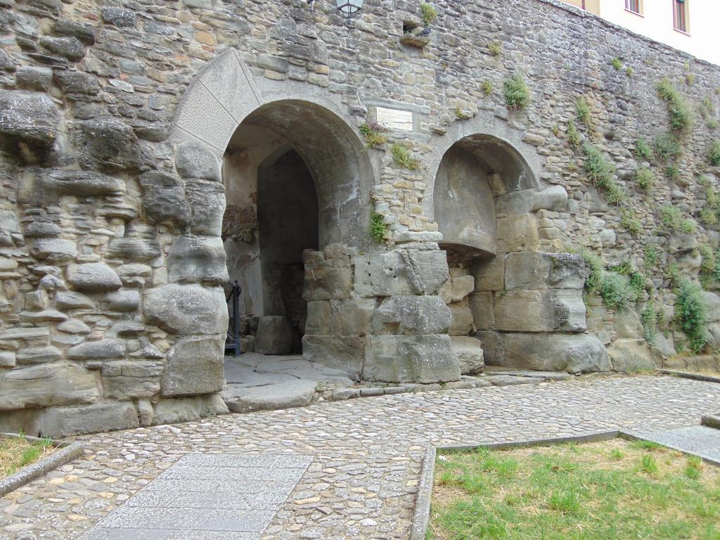 Domus Ghibellinae- Fonte Di San Benedetto Apartment Cortona Cameră foto